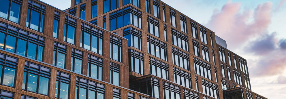 Bürogebäude Glas und Klinker Bürogebäude Glas und Klinker